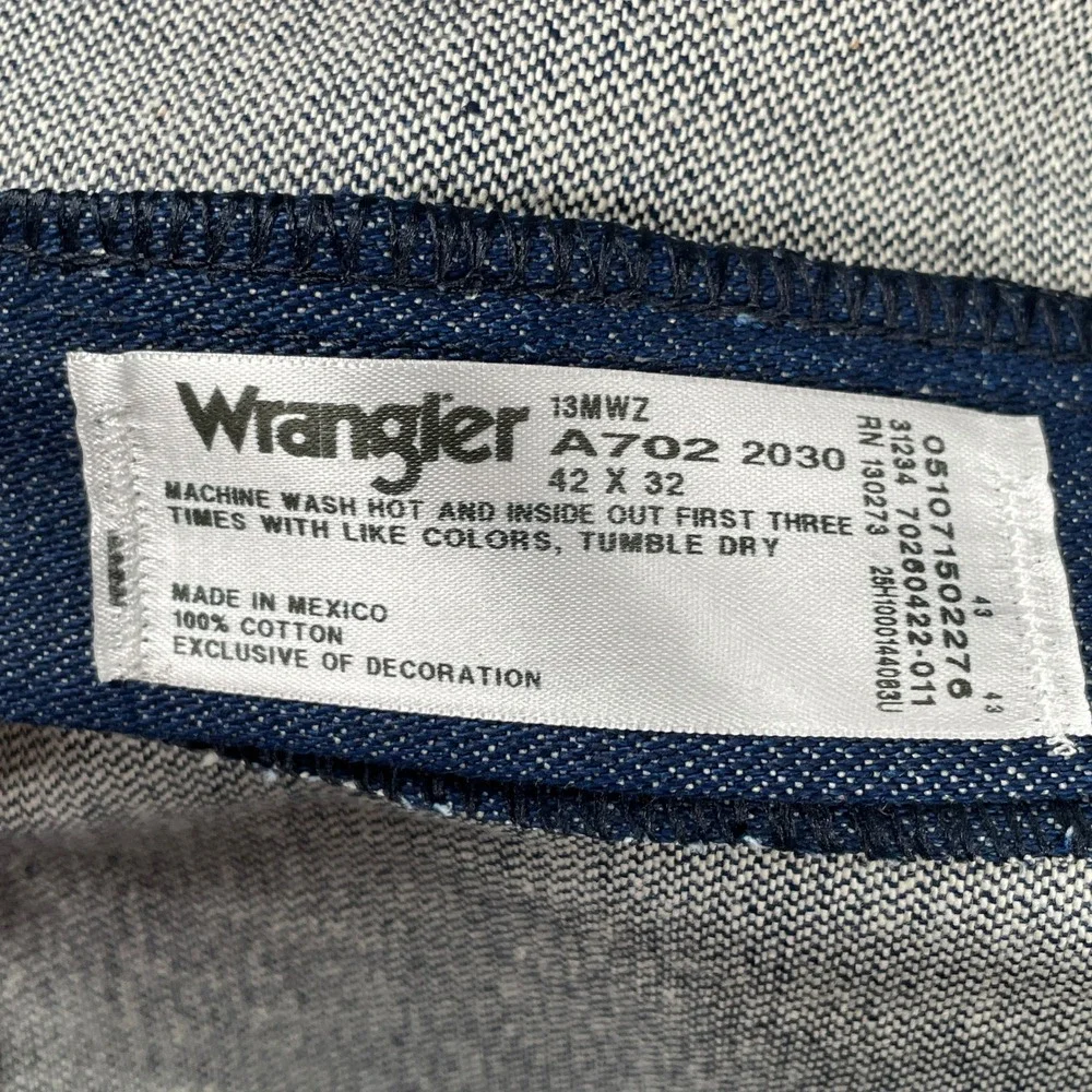Wrangler Jeans Mens 42x32 Blue Cowboy Cut 13MWZ Original Fit Rigid Denim NWT